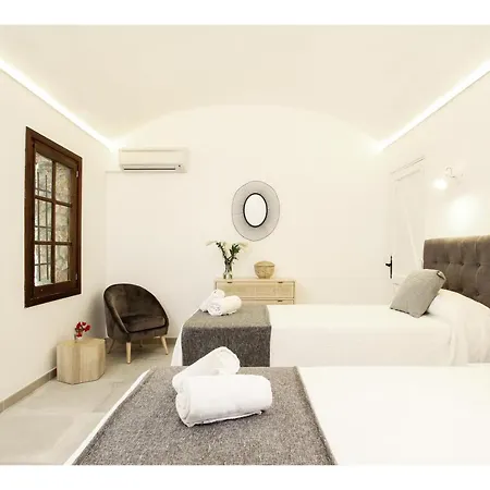Encinas Villa *